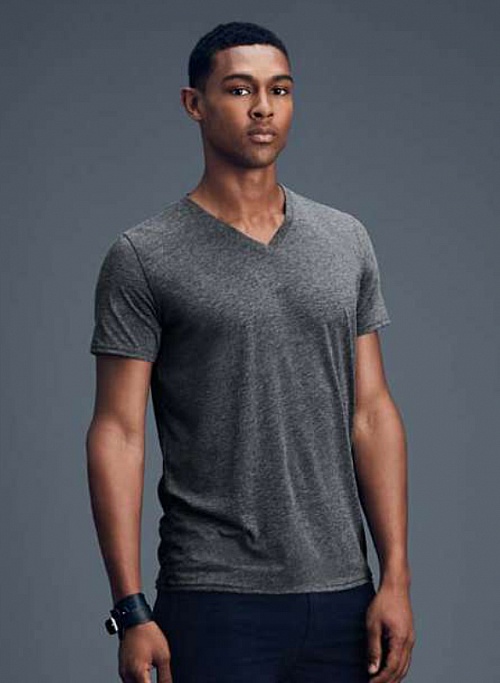 Anvil Adult Featherweight V-Neck T (AN362) - Photo
