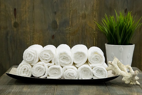 OLIMA HOTEL QUALITY HAND/FACE TOWEL - Photo