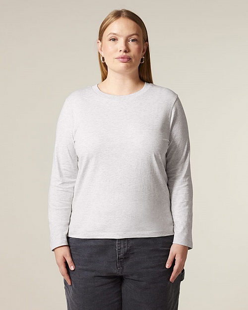 Women's long-sleeve T-shirt Stella Muser 180 g (STTW219) - Photo